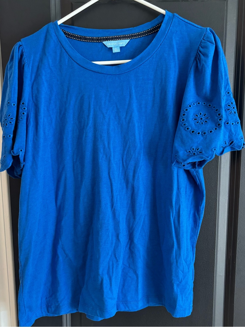Draper James Blue Eyelet Puff Sleeve Top (large)